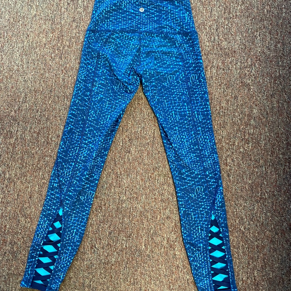Size 4 Lululemon leggings